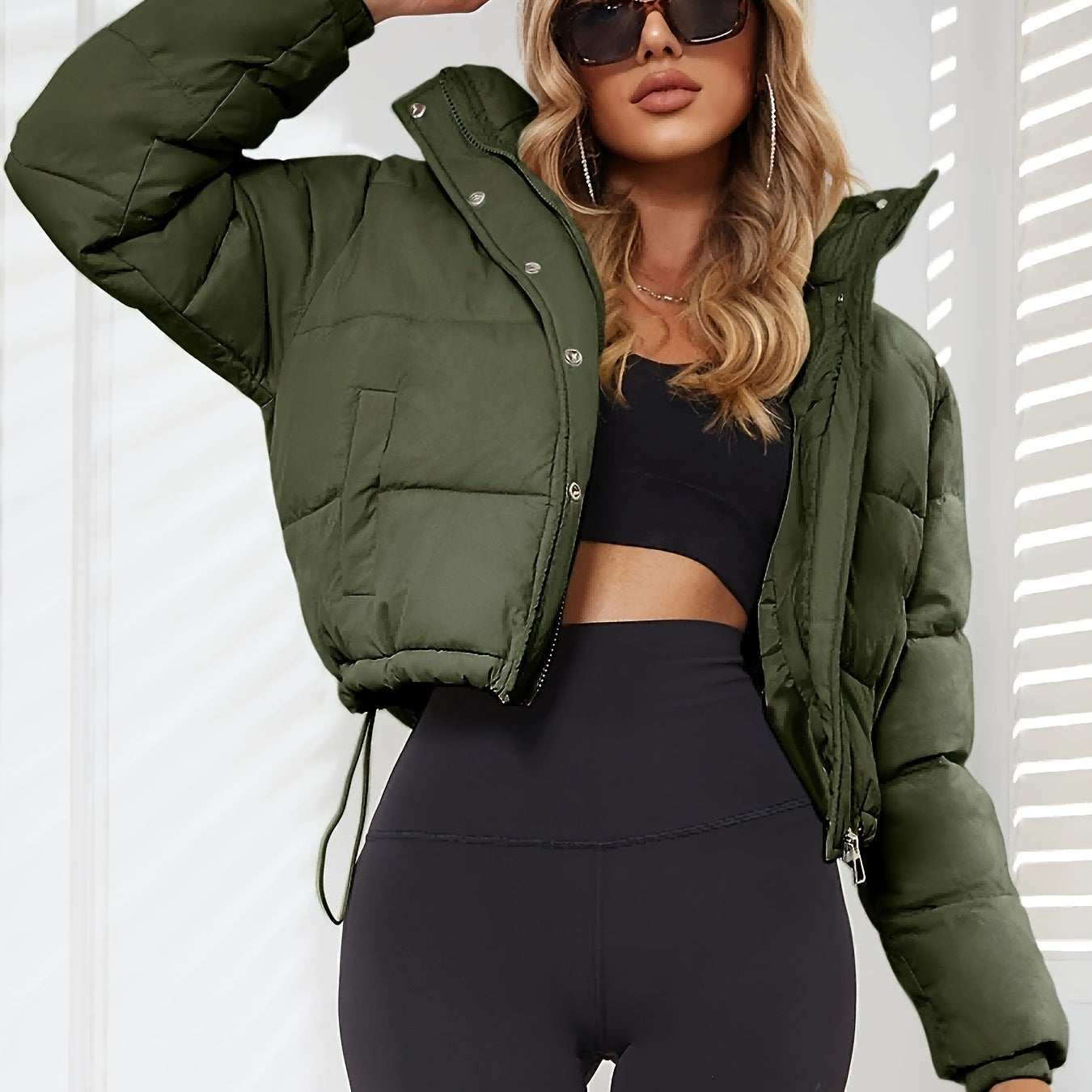 Women's - Short Transition Jacket with Hood - Lightweight & Stylish
