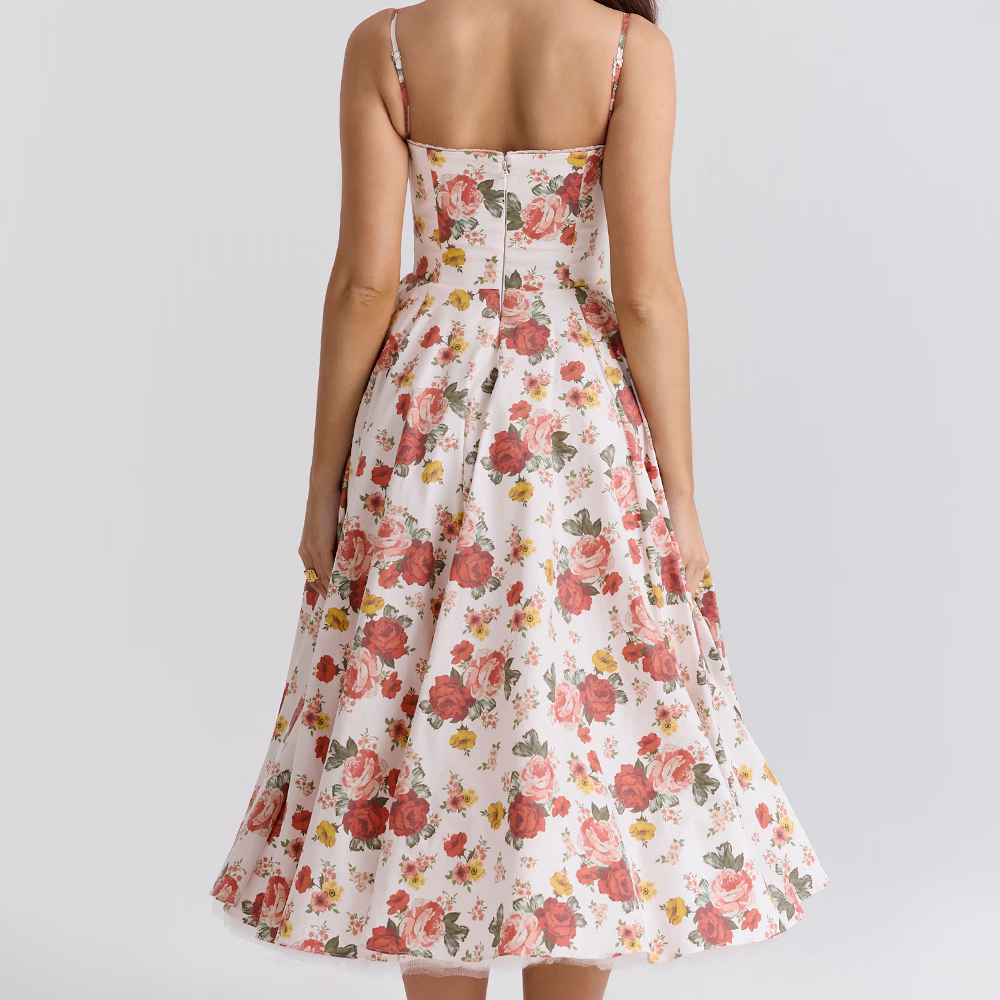 Women's - Elegant Slimming Dress - Lightweight Fabric - Flattering Fit for All Occasions - Timeless Style