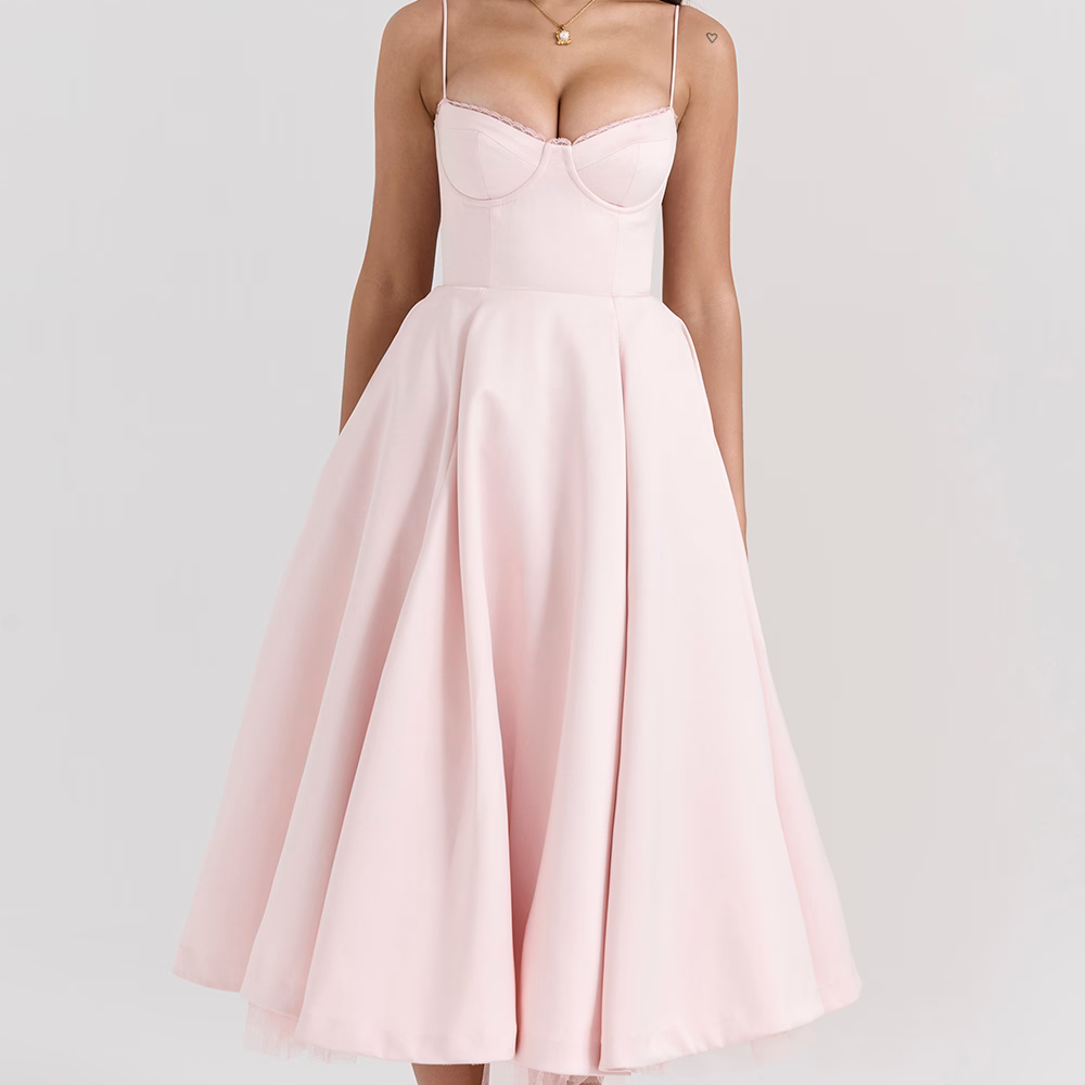 Women's - Elegant Slimming Dress - Lightweight Fabric - Flattering Fit for All Occasions - Timeless Style
