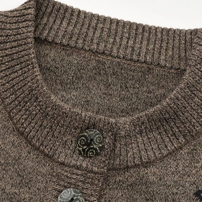 Women's - Floral Charm Cardigan - Cosy Knitwear - Stylish Floral Design - Ideal for Layering and Comfort