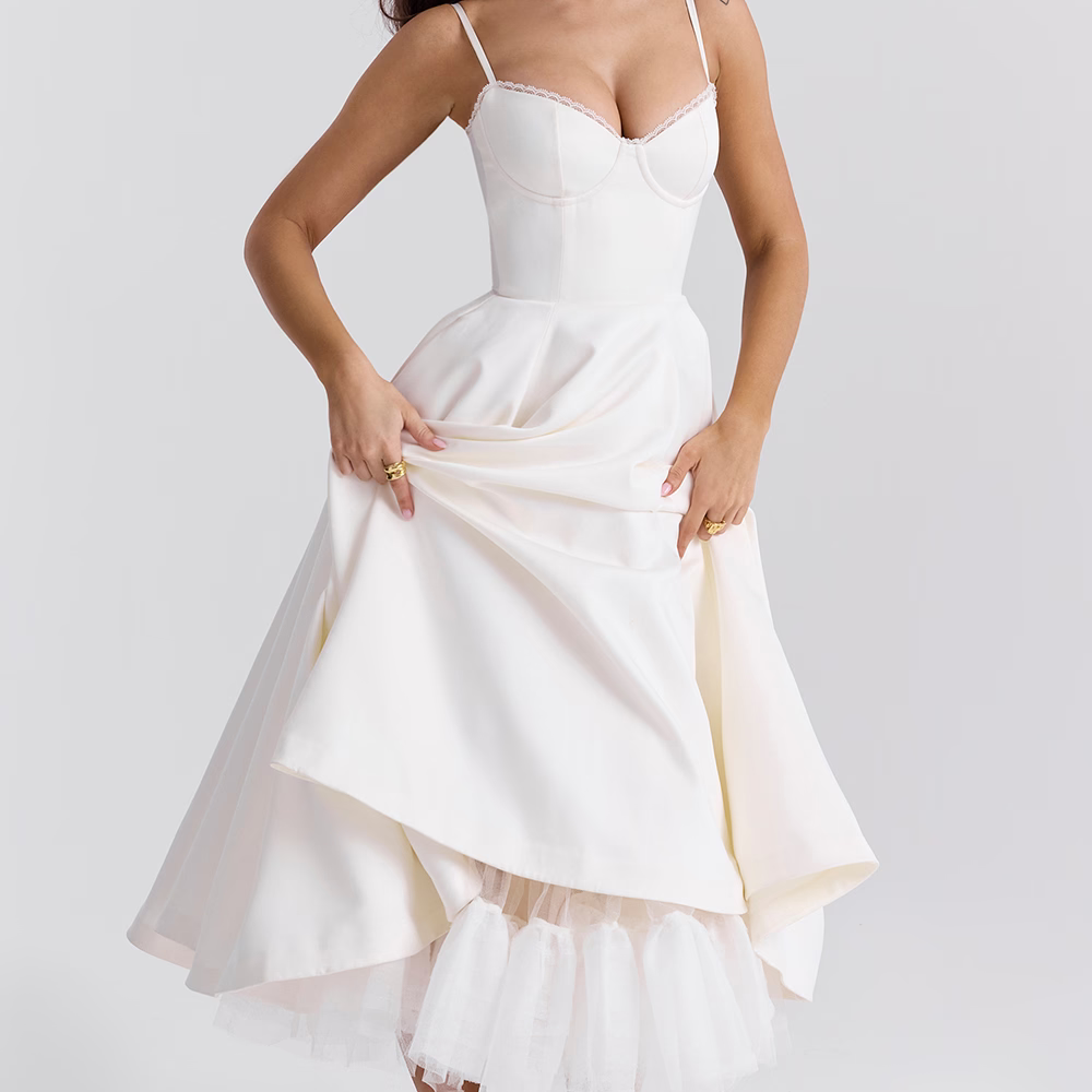Women's - Elegant Slimming Dress - Lightweight Fabric - Flattering Fit for All Occasions - Timeless Style