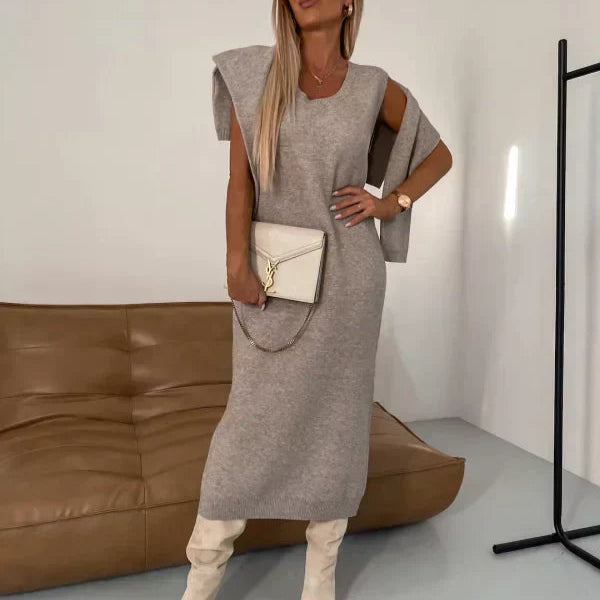 Women's - Minimalistic Knitted Set - Cosy and Stylish - Perfect for Casual Wear
