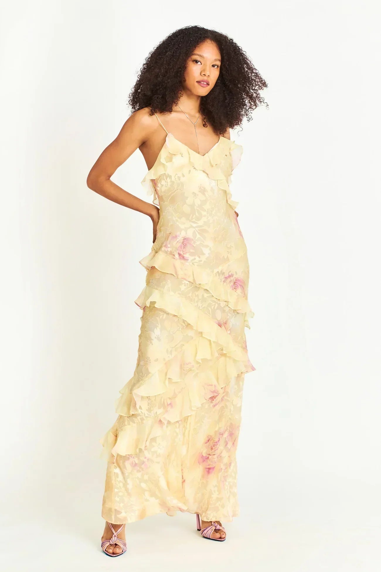 Women's - Ruffled Long Dress - Elegant Flowing Style - Perfect for Special Occasions and Casual Outings