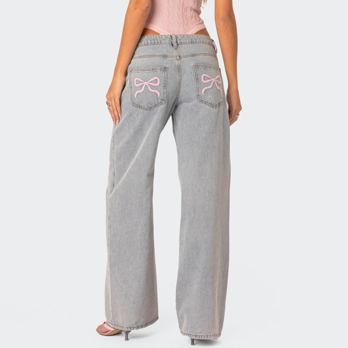 Women's - Cute Bow Jeans - Stylish Denim - Comfortable Fit - Trendy Casual Wear for Everyday Adventures