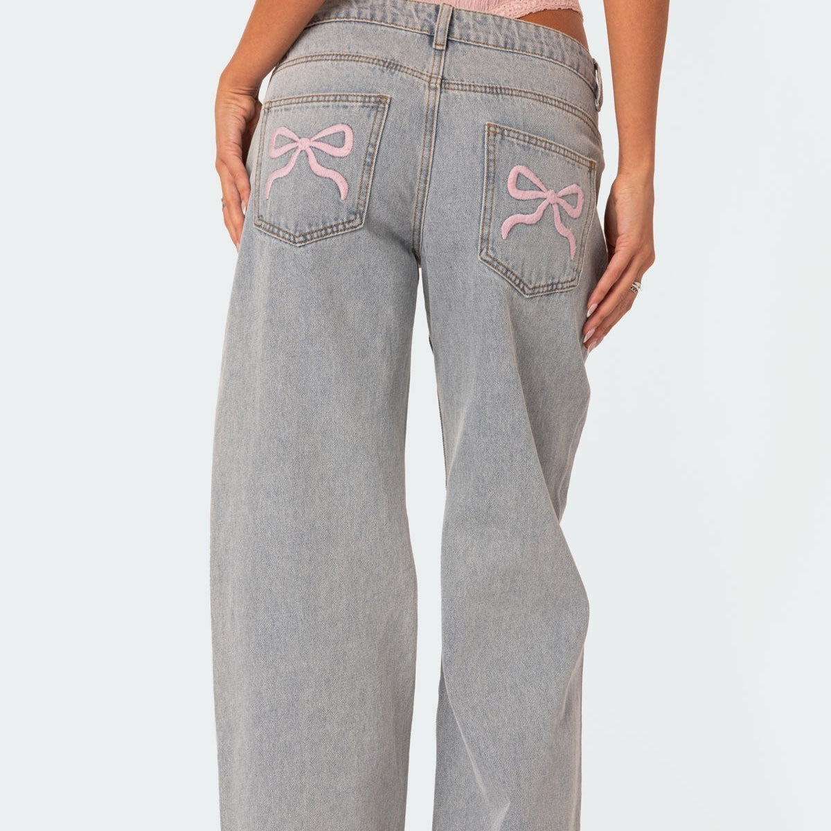 Women's - Cute Bow Jeans - Stylish Denim - Comfortable Fit - Trendy Casual Wear for Everyday Adventures