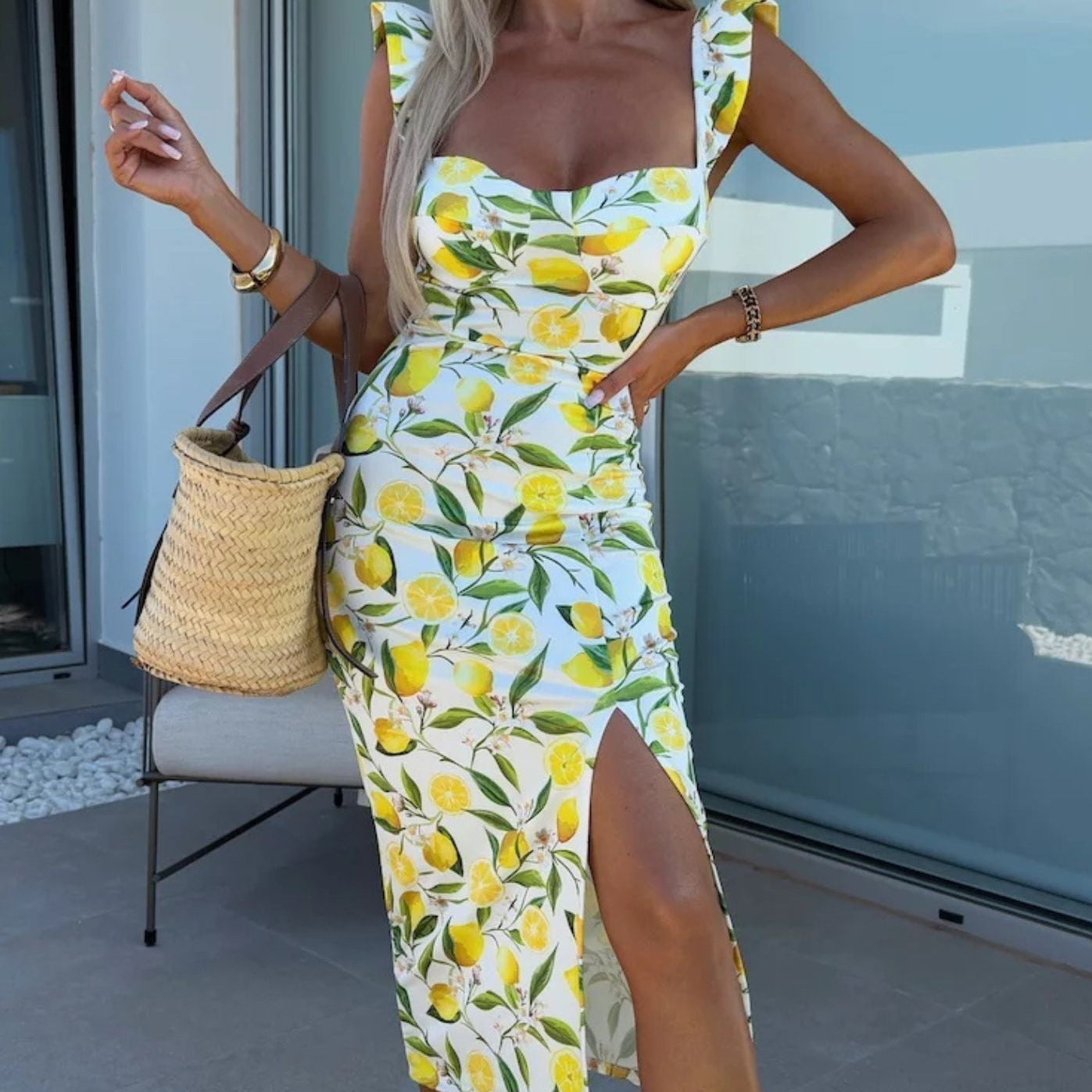 Women's - Elegant Floral Midi Dress - Summer Fashion