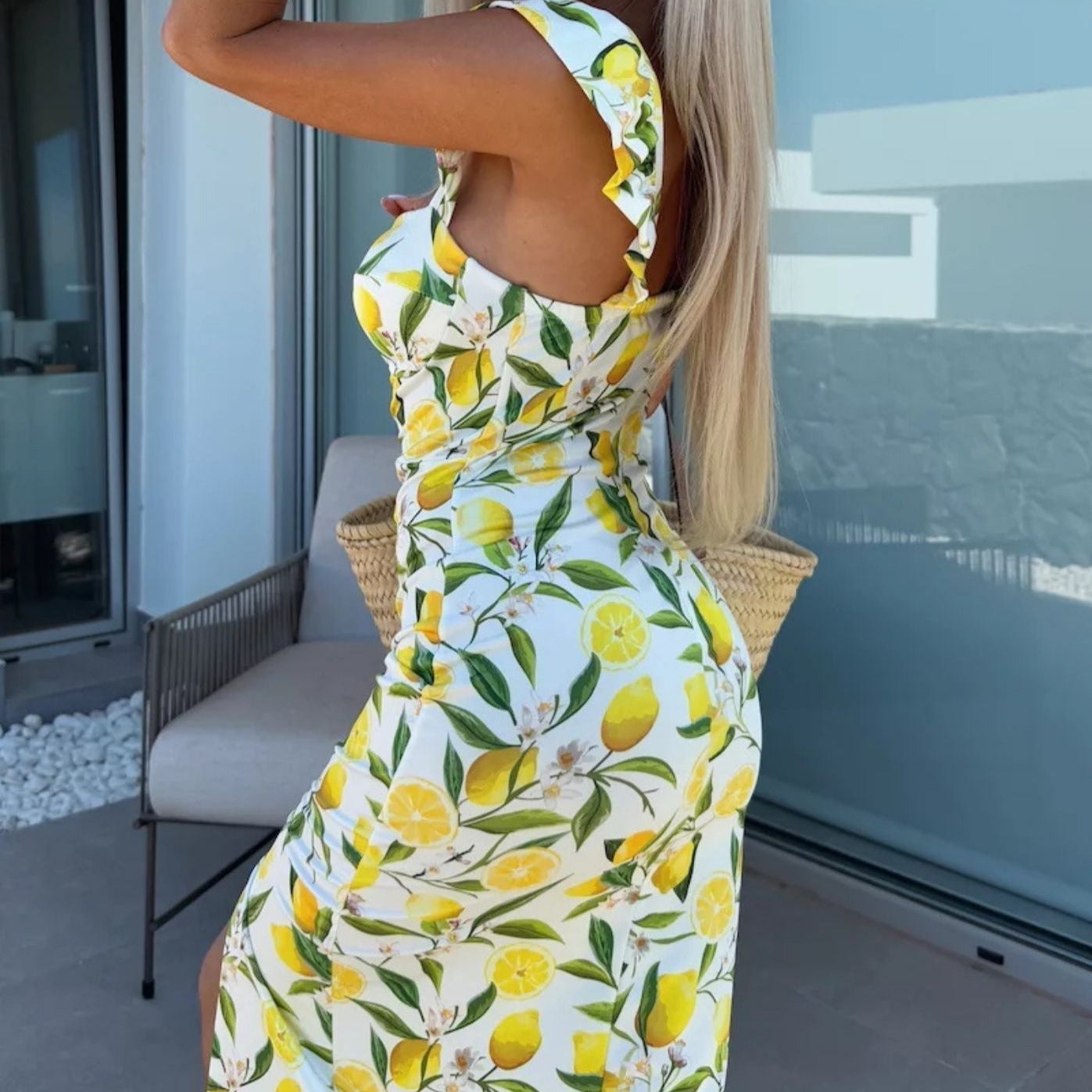 Women's - Elegant Floral Midi Dress - Summer Fashion