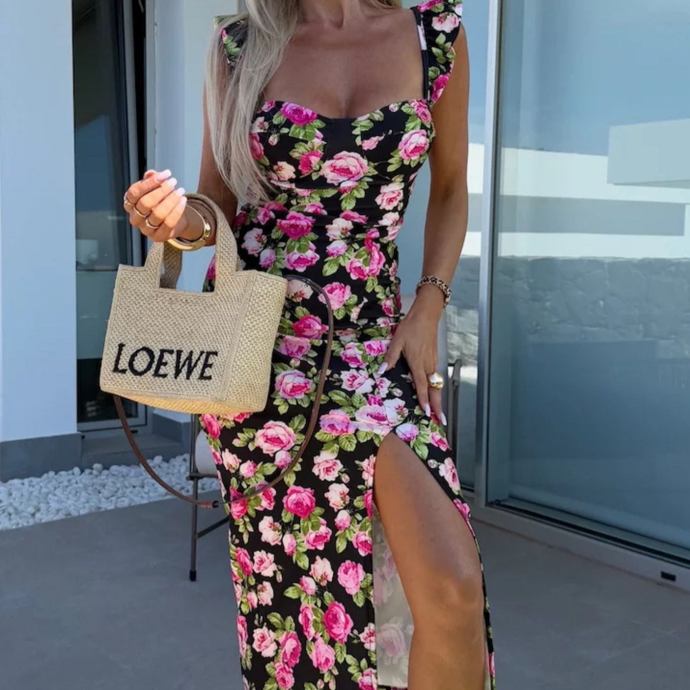 Women's - Elegant Floral Midi Dress - Summer Fashion