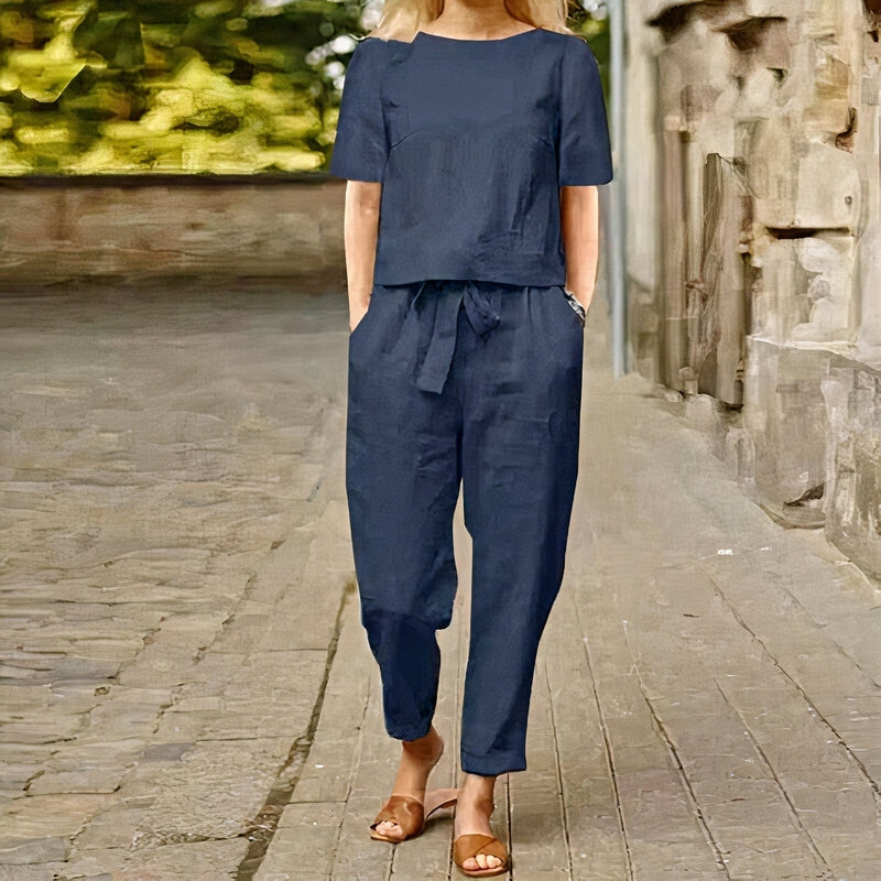 Women’s - Linen Blouse and Pants Set - Stylish, Comfortable Outfit - Ideal for Casual Outings and Everyday Style