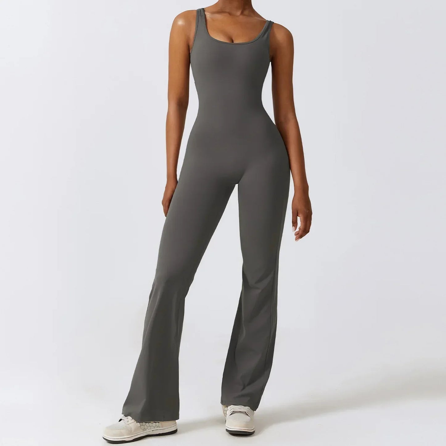 Women's - Flattering Contour Jumpsuit - Stylish Comfort - Perfect for Any Occasion - Trendy Women's Fashion