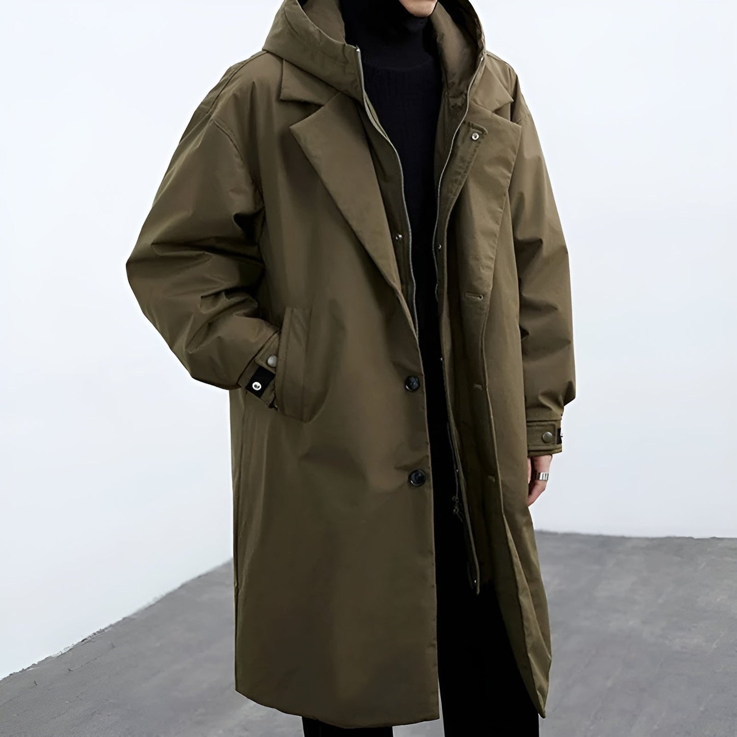 Men's - Stylish Trench Coat - Water-Resistant Fabric - Perfect for All Seasons