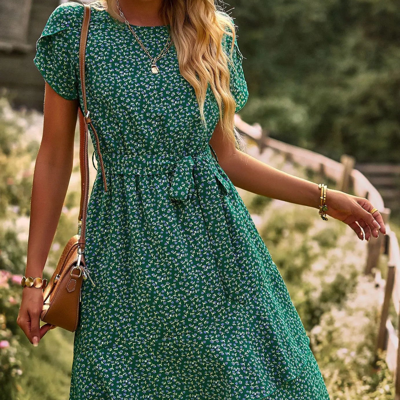 Women's - Summer Short Dress - Lightweight Fabric - Casual Chic Style - Ideal for Warm Weather Outings & Events