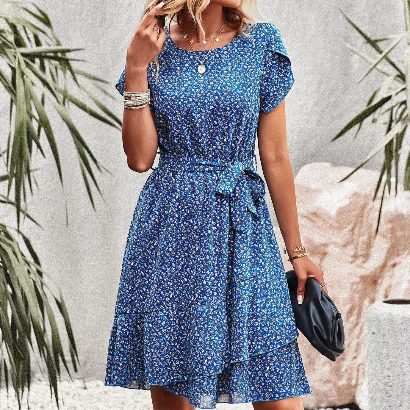 Women's - Summer Short Dress - Lightweight Fabric - Casual Chic Style - Ideal for Warm Weather Outings & Events