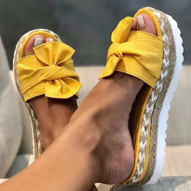 Women'e - Bliss Chic Summer Sandals with Adorable Bow Detail - Perfect for Casual Events