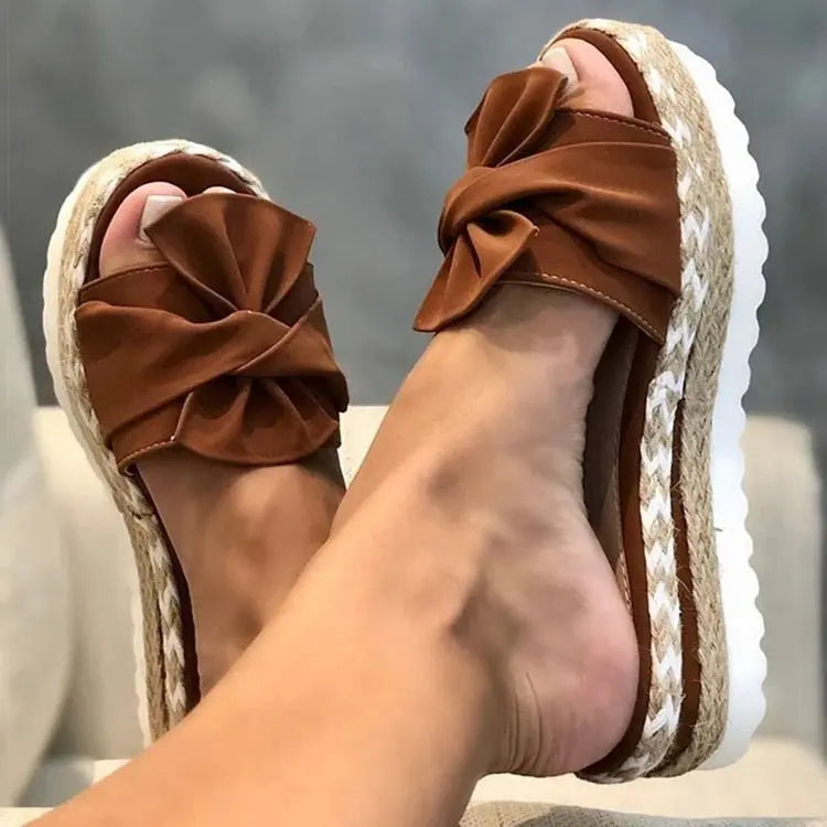 Women'e - Bliss Chic Summer Sandals with Adorable Bow Detail - Perfect for Casual Events