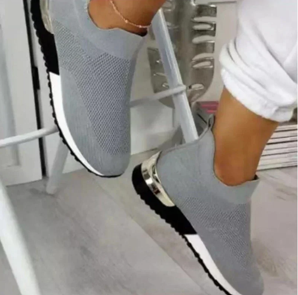 Women's - Outdoor Running Shoes - Lightweight & Breathable - Perfect for All Terrains