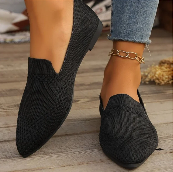 Women's - Comfortable Flat Shoes - Stylish Design - Versatile Footwear for Everyday Wear