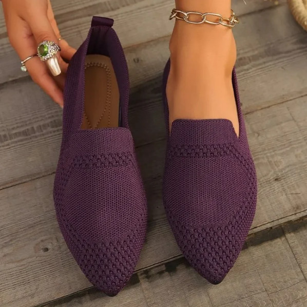 Women's - Comfortable Flat Shoes - Stylish Design - Versatile Footwear for Everyday Wear