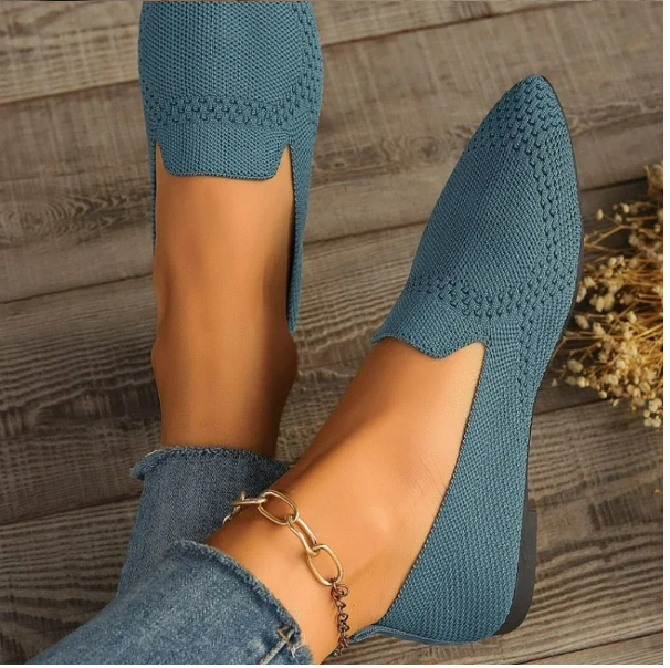 Women's - Comfortable Flat Shoes - Stylish Design - Versatile Footwear for Everyday Wear