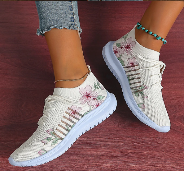 Women's - Lace-Up Shoes - Stylish & Comfortable Footwear for Everyday Wear - Perfect for Any Occasion