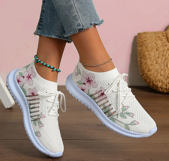Women's - Lace-Up Shoes - Stylish & Comfortable Footwear for Everyday Wear - Perfect for Any Occasion