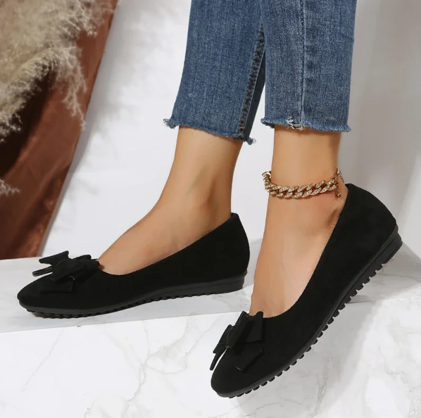 Women's - Ribbon Flat Shoes - Stylish and Comfortable - Perfect for Everyday Wear - Trendy Footwear