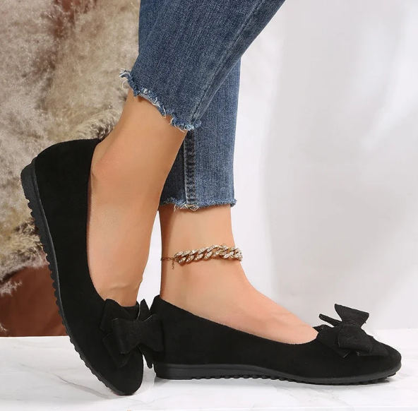 Women's - Ribbon Flat Shoes - Stylish and Comfortable - Perfect for Everyday Wear - Trendy Footwear
