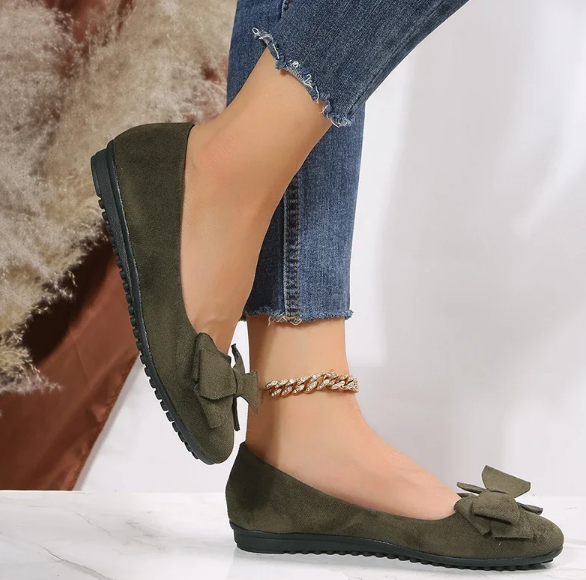 Women's - Ribbon Flat Shoes - Stylish and Comfortable - Perfect for Everyday Wear - Trendy Footwear
