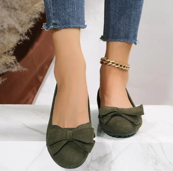 Women's - Ribbon Flat Shoes - Stylish and Comfortable - Perfect for Everyday Wear - Trendy Footwear