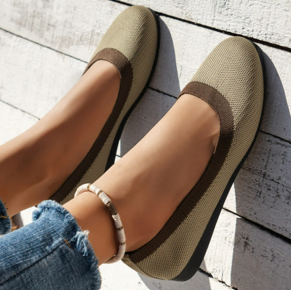 Women's - Comfortable Round Toe Flats - Versatile Everyday Shoes - Stylish, Lightweight Footwear for All Occasions
