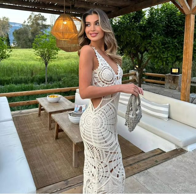 Women's - Long Crochet Dress - Elegant Knitted Design - Perfect for Summer Events