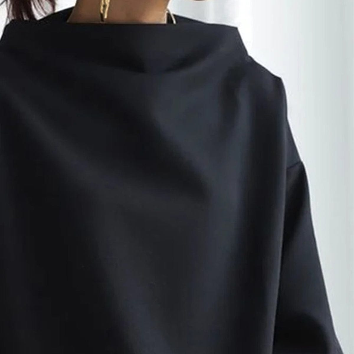 Women's - High Neck Sweater – Cosy Knit – Casual Style