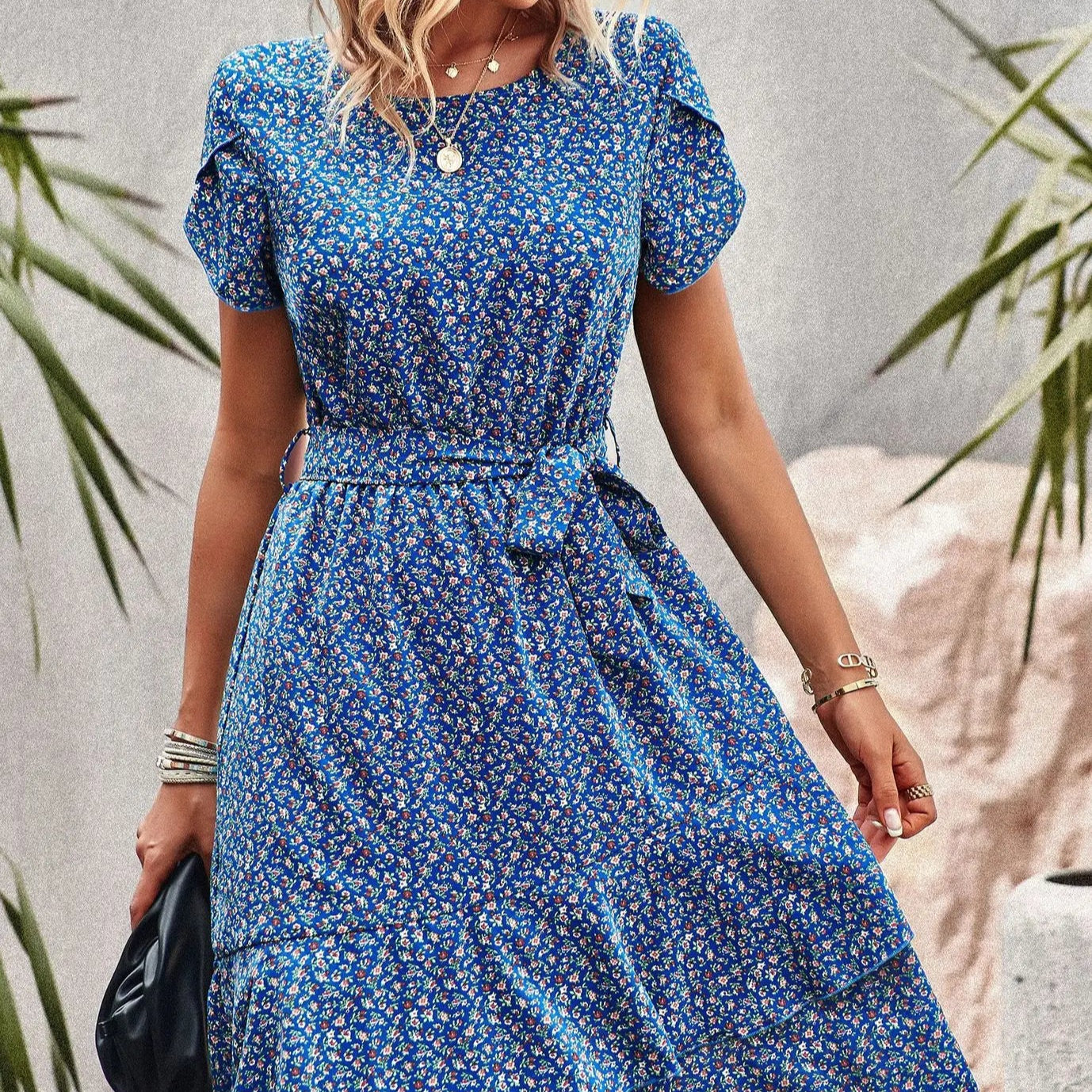 Women's - Summer Short Dress - Lightweight Fabric - Casual Chic Style - Ideal for Warm Weather Outings & Events
