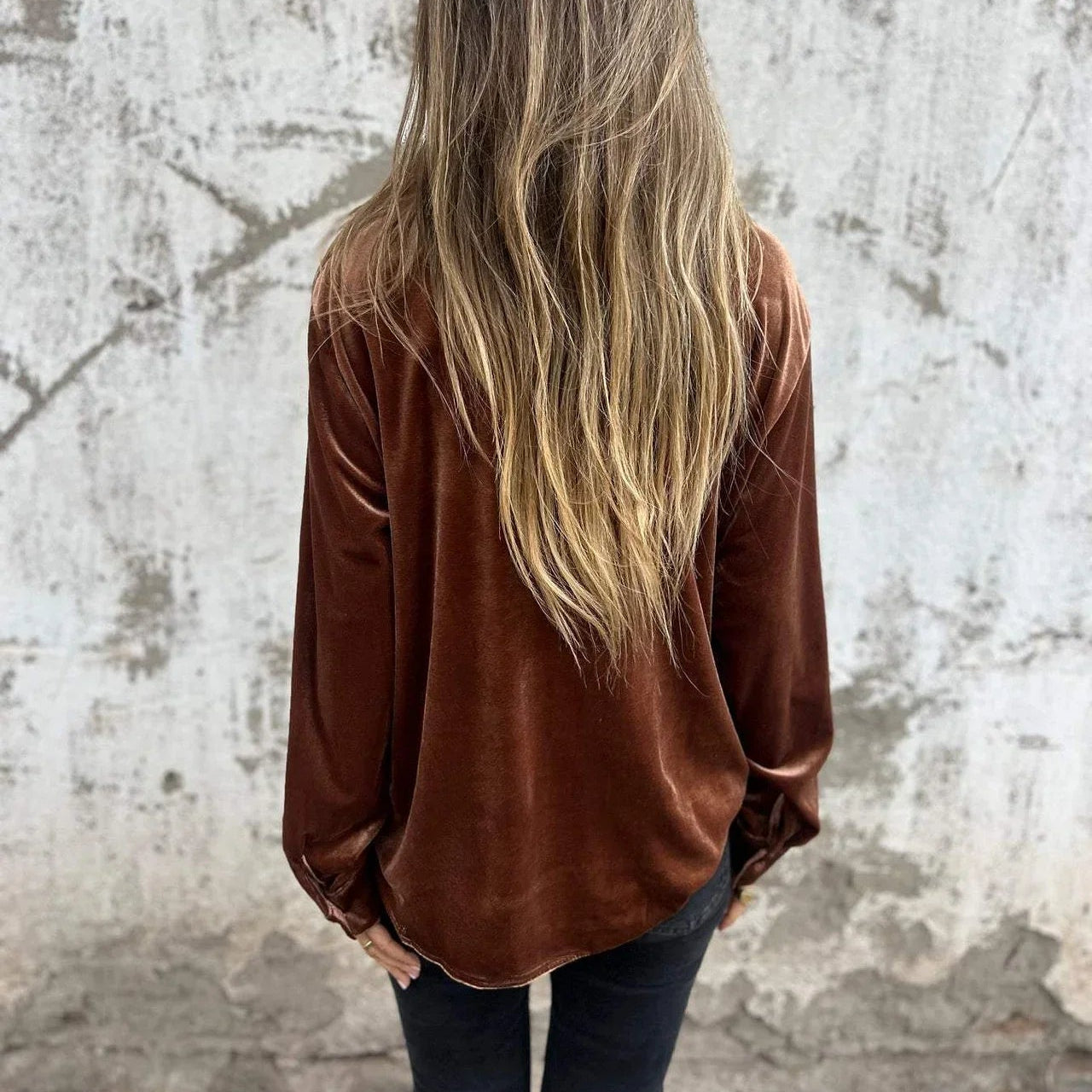 Women's - Velvet Shirt - Soft & Luxurious Fabric - Trendy Style
