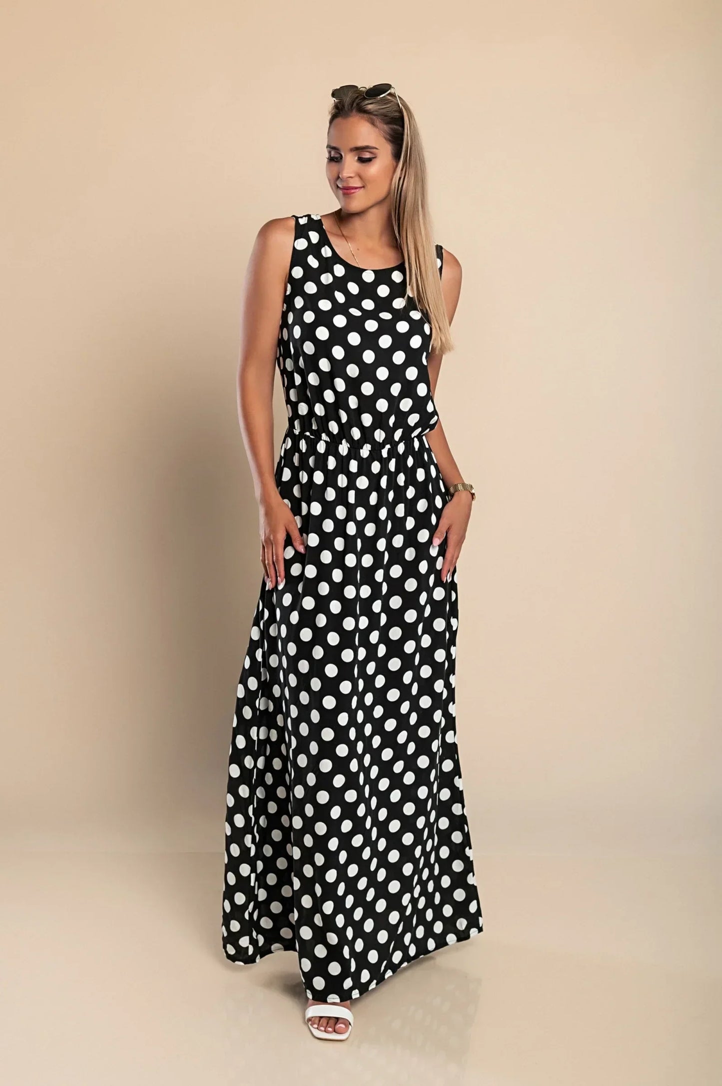 Women's - Polka Dot Maxi Dress - Breezy Cotton Blend - Stylish Summer Fashion - Perfect for Any Occasion