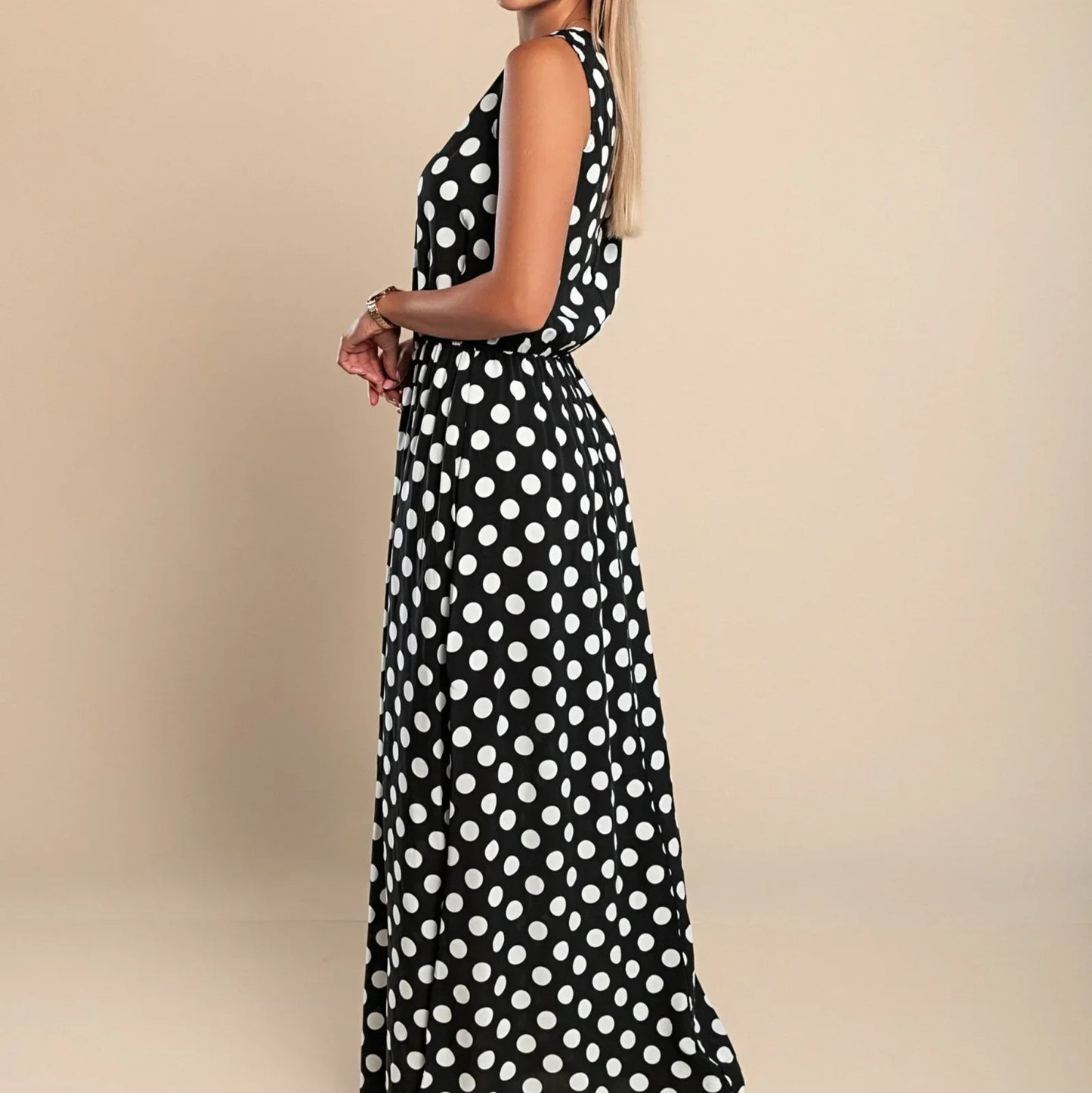 Women's - Polka Dot Maxi Dress - Breezy Cotton Blend - Stylish Summer Fashion - Perfect for Any Occasion
