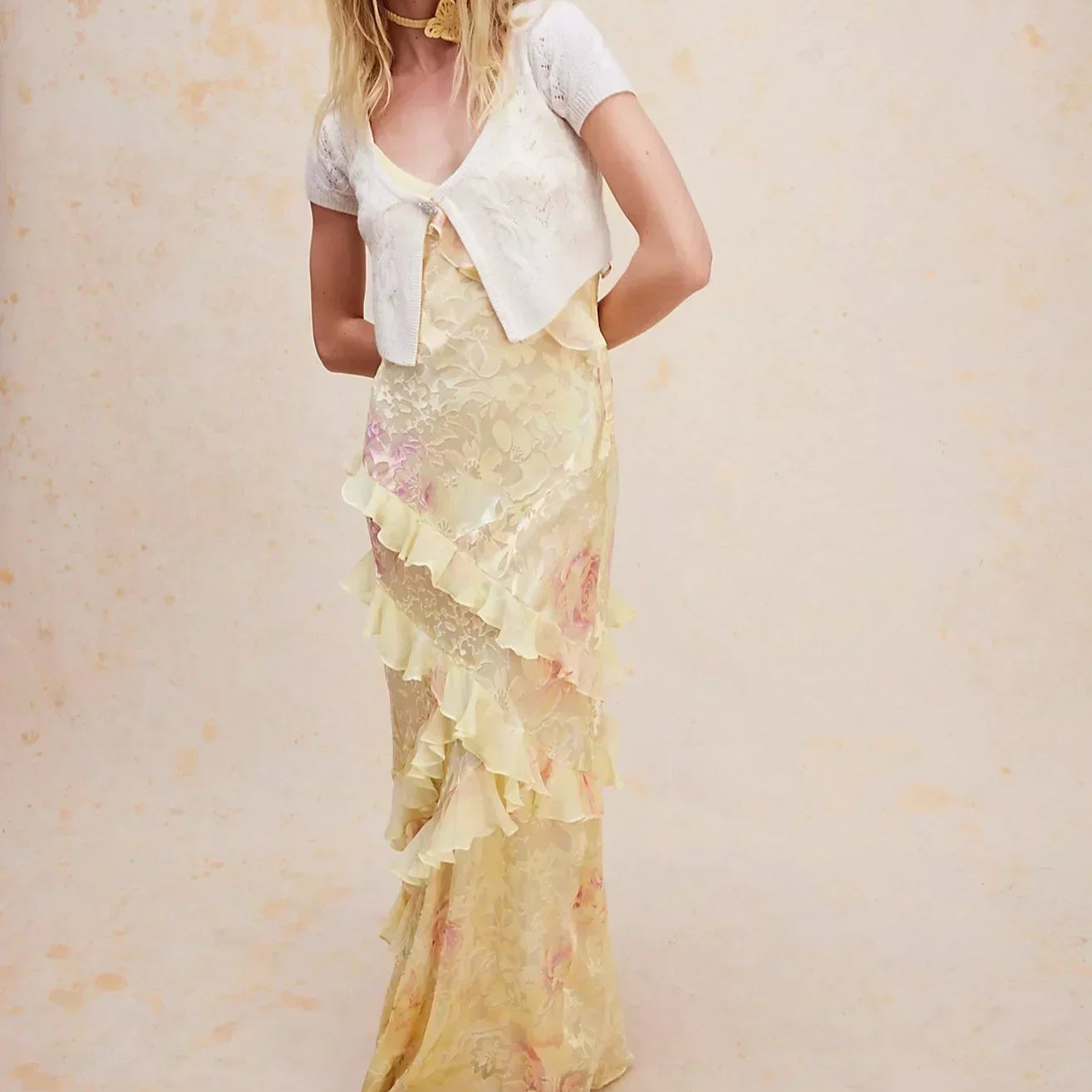 Women's - Ruffled Long Dress - Elegant Flowing Style - Perfect for Special Occasions and Casual Outings