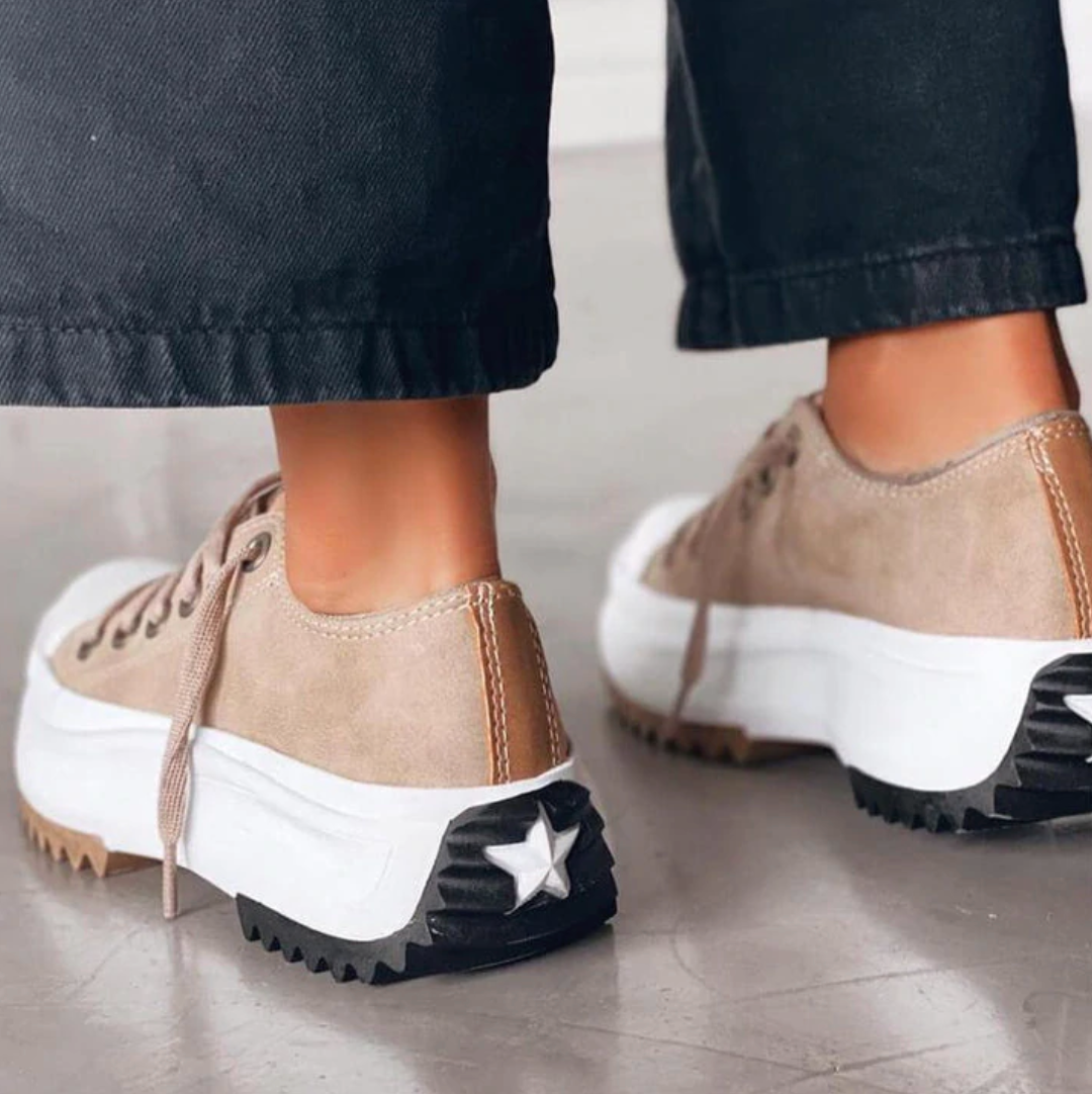 Women's - Dynamic Plateau Sneakers - Stylish & Comfortable
