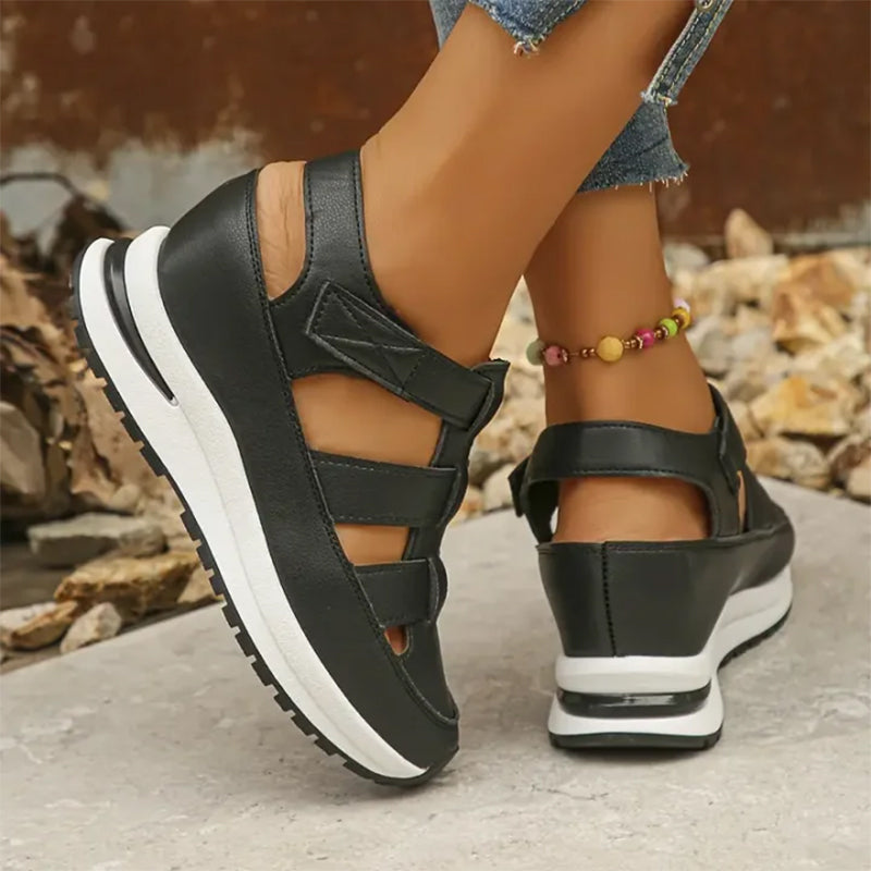 Women's - Closed Sandals - Comfortable Design - Stylish Footwear for Everyday Wear