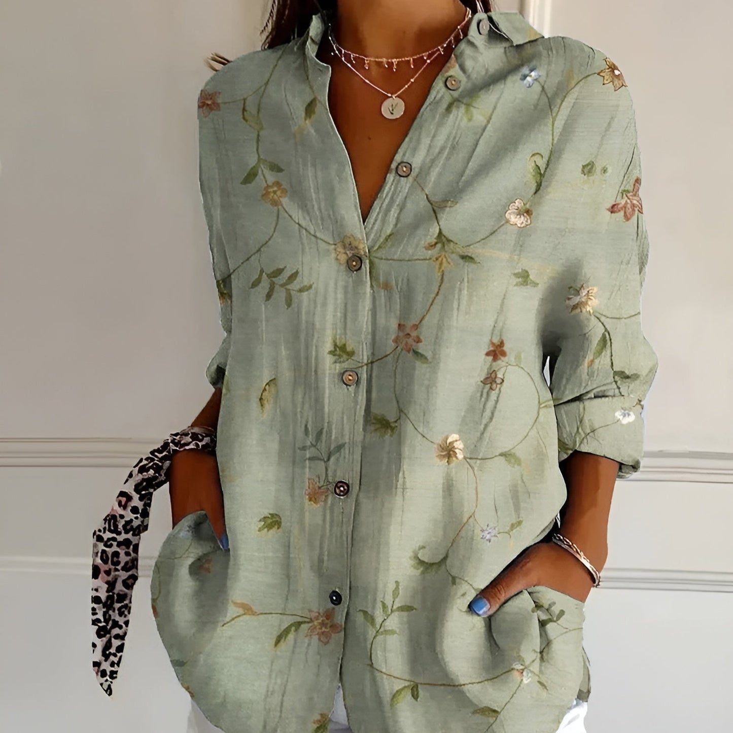 Women's - Floral Button-Up Shirt - Lightweight and Breathable - Perfect for Warm Weather