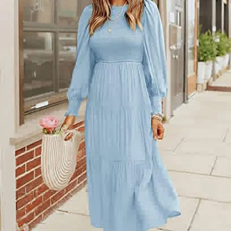 Women's - Trendy Dress - Comfortable Fabric - Stylish Everyday Wear for Any Occasion - Perfect for Every Wardrobe