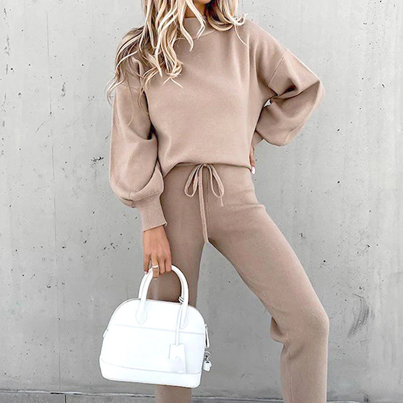 Women's - Chic Lounge Set - Ultra-Soft Fabric - Comfortable Relaxation Wear - Ideal for Home & Leisure
