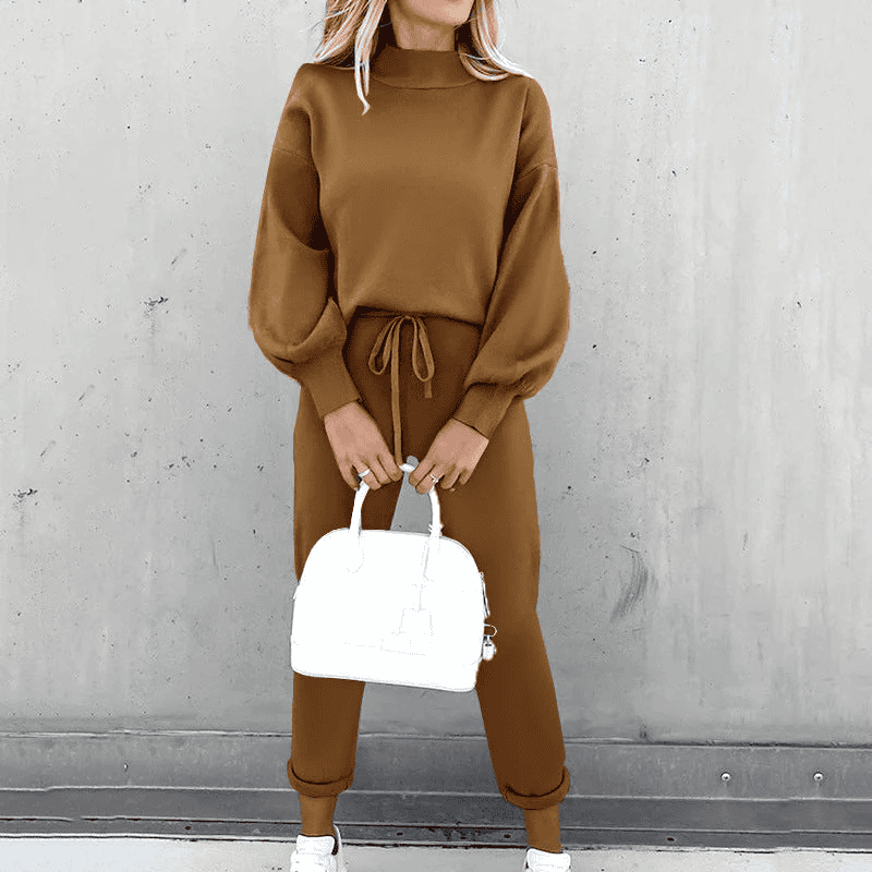 Women's - Chic Lounge Set - Ultra-Soft Fabric - Comfortable Relaxation Wear - Ideal for Home & Leisure