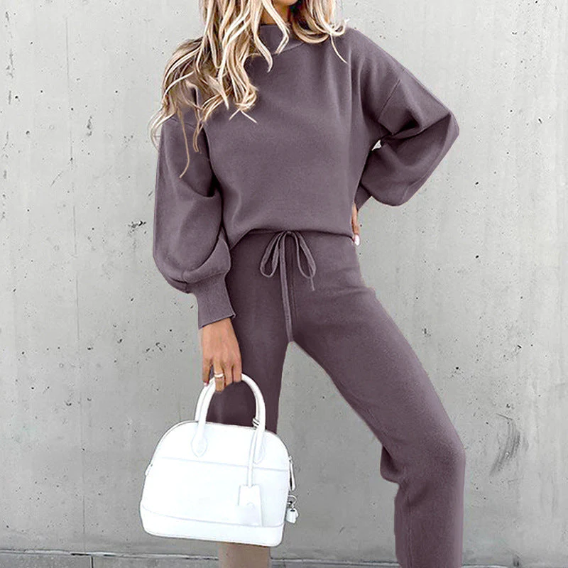Women's - Chic Lounge Set - Ultra-Soft Fabric - Comfortable Relaxation Wear - Ideal for Home & Leisure