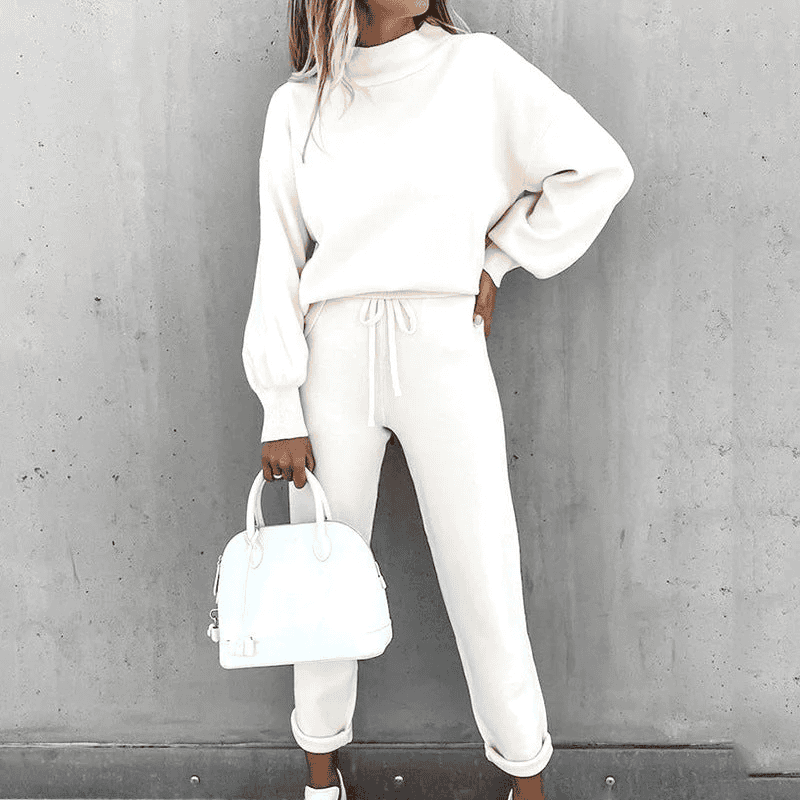Women's - Chic Lounge Set - Ultra-Soft Fabric - Comfortable Relaxation Wear - Ideal for Home & Leisure