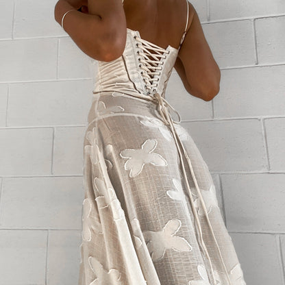 Women's - Elegant Cream Dress - Stylish & Versatile