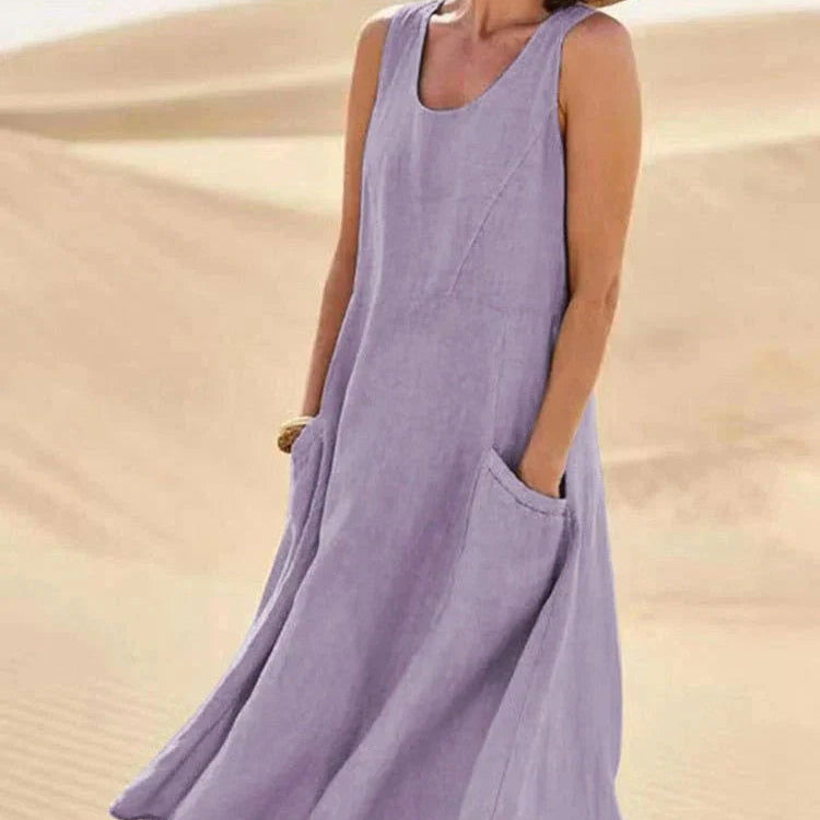 Women's - Chic Maxi Dress - Linen Fabric - Stylish with Convenient Pockets - Perfect for Summer Outings