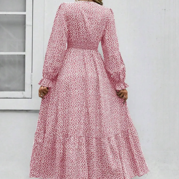 Women's - Bohemian Ruffle Dress - Lightweight Summer Fabric - Trendy Boho Style for Outings