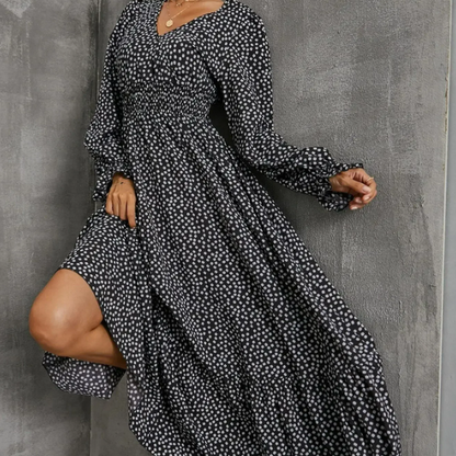 Women's - Bohemian Ruffle Dress - Lightweight Summer Fabric - Trendy Boho Style for Outings