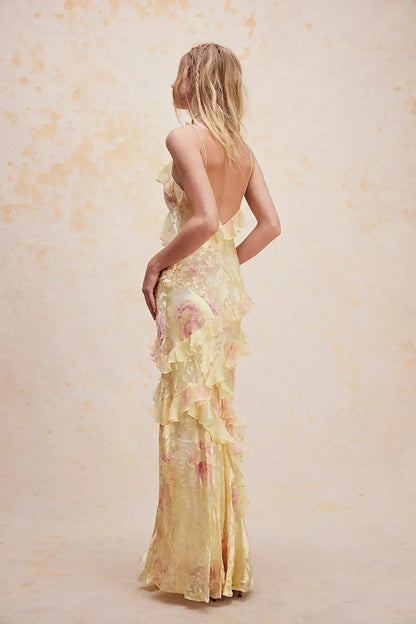 Women's - Ruffled Long Dress - Elegant Flowing Style - Perfect for Special Occasions and Casual Outings